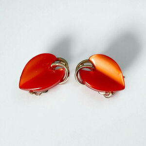 Vintage Vibrant Pumpkin Orange Thermoset Clip on Earrings. Unsigned Coro